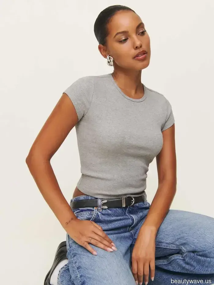 Dondequiera que miro, los europeos elegantes están usando este mismo suéter con jeans, faldas y pantalones.