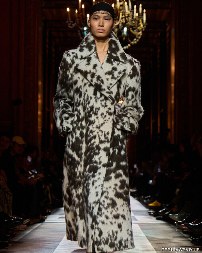 From classic (yet revived) handbags to understated attire, these 7 luxurious winter trends are essential to be aware of.