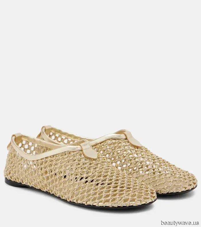 Sporty, Slightly Unattractive, and Already Spotted on Elsa Hosk: The Season's Initial Viral Flats Are Here