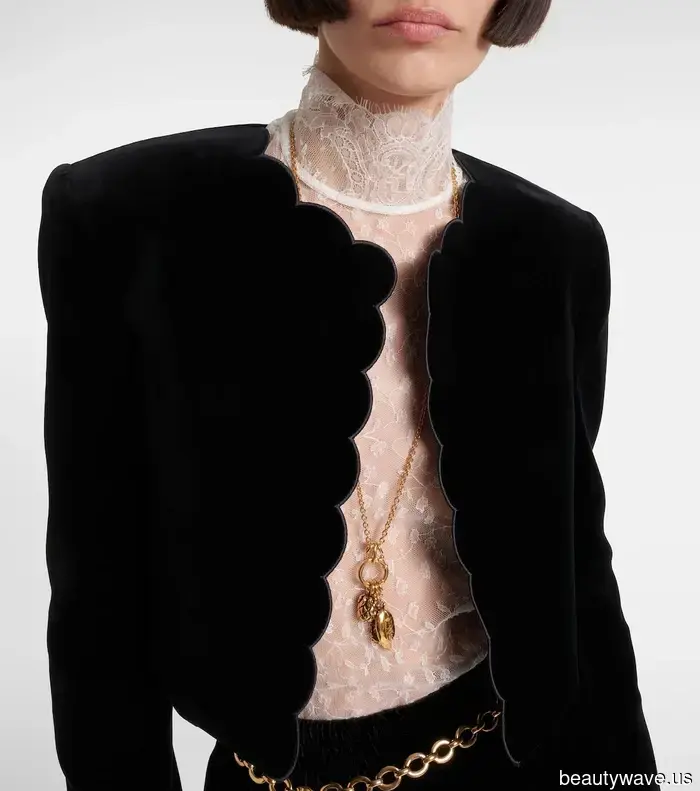 Chic Women in London, New York, and Paris Will Embrace These 8 Coat Trends This Autumn