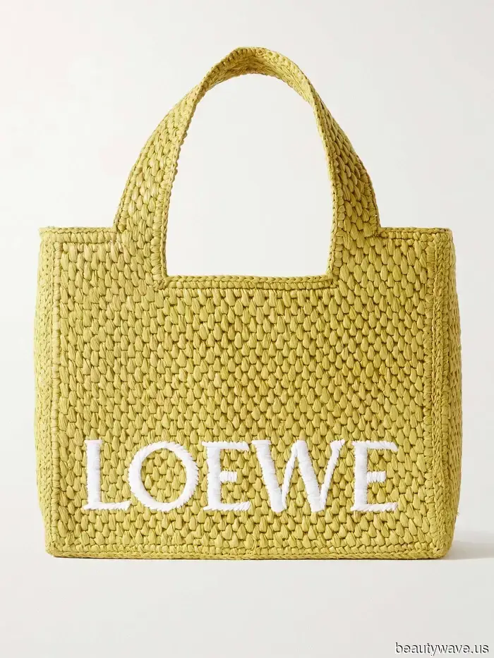 Preguntaste y yo respondí: Las 7 compras de culto que componen la cápsula de vacaciones más chic.