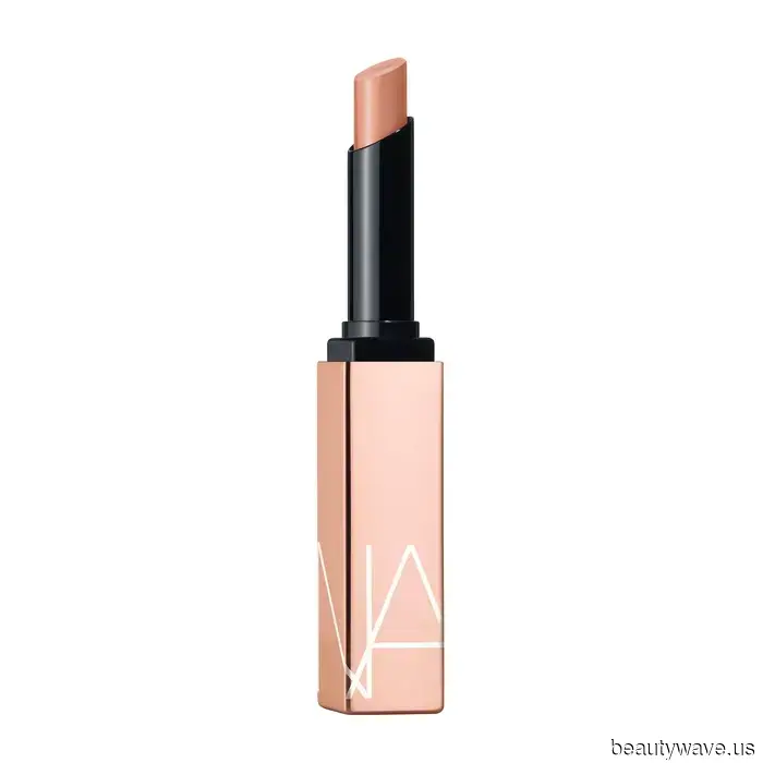 Die Partysaison ist angekommen&mdash;hier ist, was unsere Redakteure tragen, um die Stadt rot zu färben.