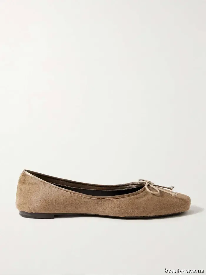 Ballet flats seem quite outdated compared to these 7 emerging trends in flat shoes.