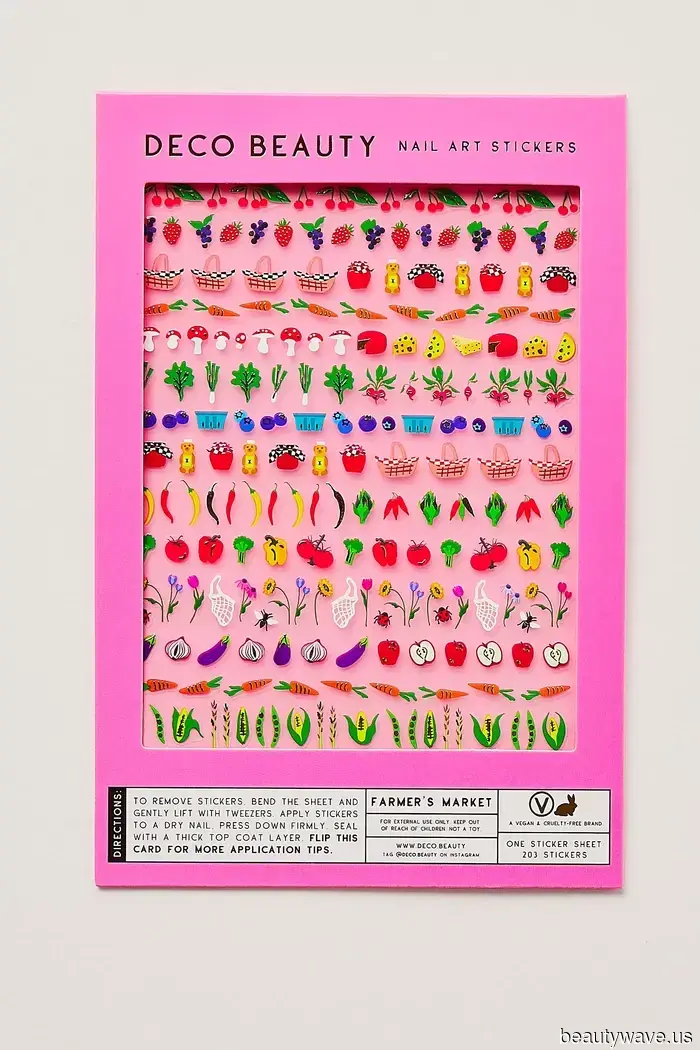 Se indossi uno di questi 18 design di unghie preppy, presumerò che trascorri l'estate a Nantucket.