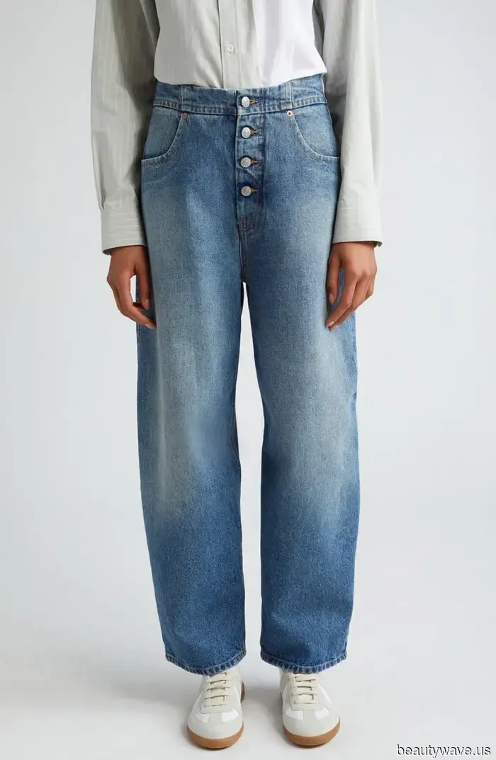 For those who have a penchant for luxury but are working with a limited budget, check out these 30 designer clearance finds from Nordstrom.