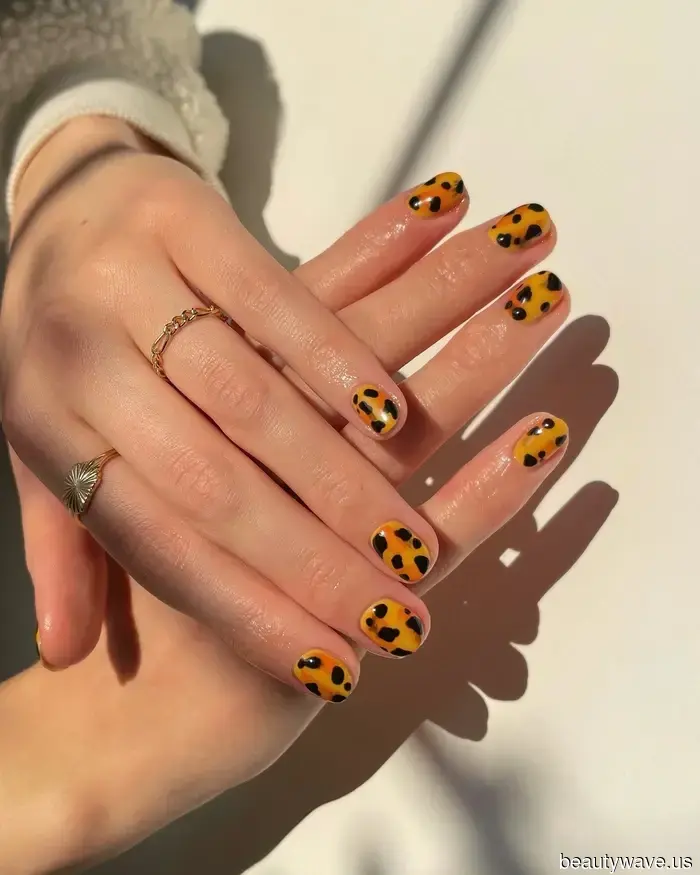 If you prefer short nails, you'll definitely want to save these 11 spring styles right away.