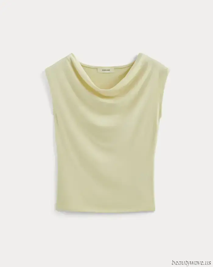 I Tried On the Everlane Items You’re Going to See Everywhere This Summer.