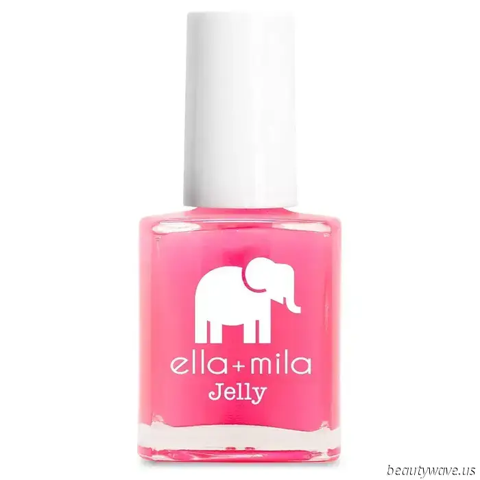 Do you recall Jelly Shoes? This Juicy Manicure serves as the nail counterpart inspired by the '90s.