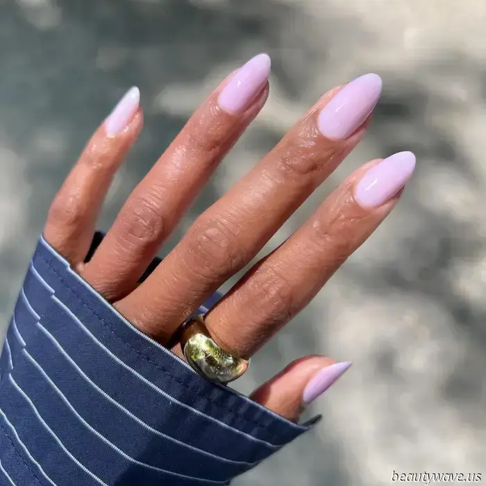 Do you recall Jelly Shoes? This Juicy Manicure serves as the nail counterpart inspired by the '90s.