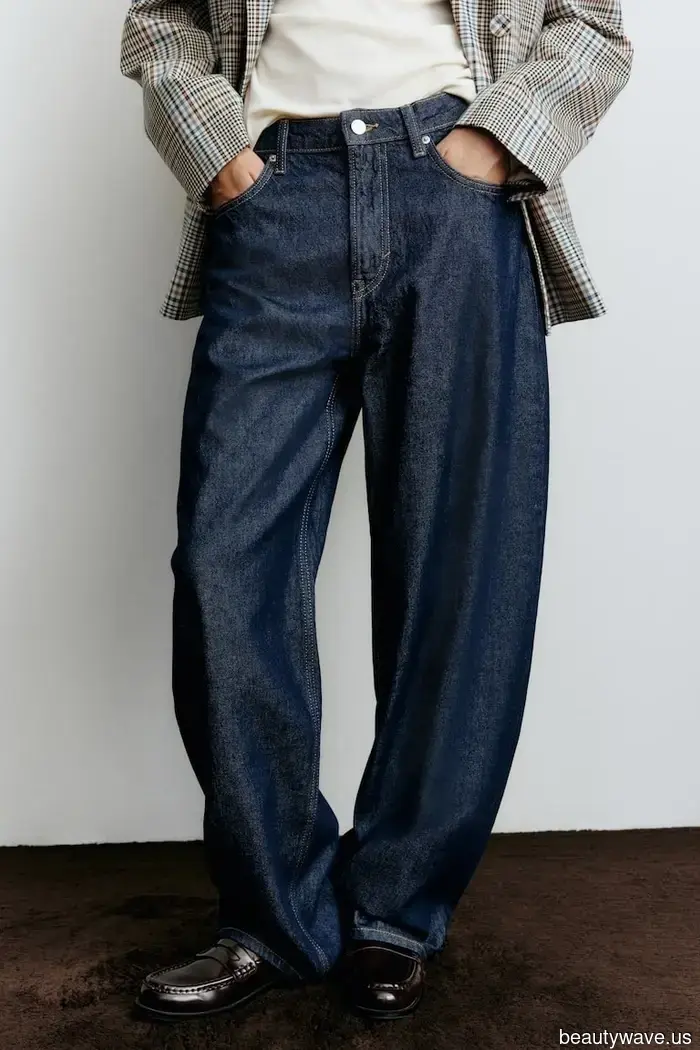 This denim wash will make you look like a fashionista this winter.