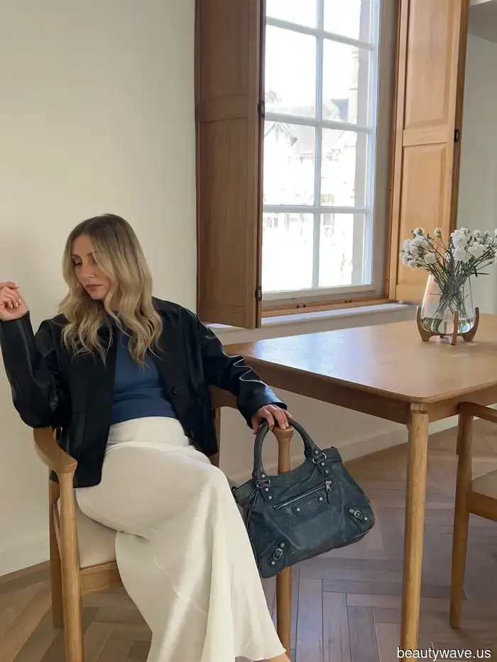 Skip the "Forget It" bags this fall—check out these 5 alternative bag trends that we believe are far more stylish.