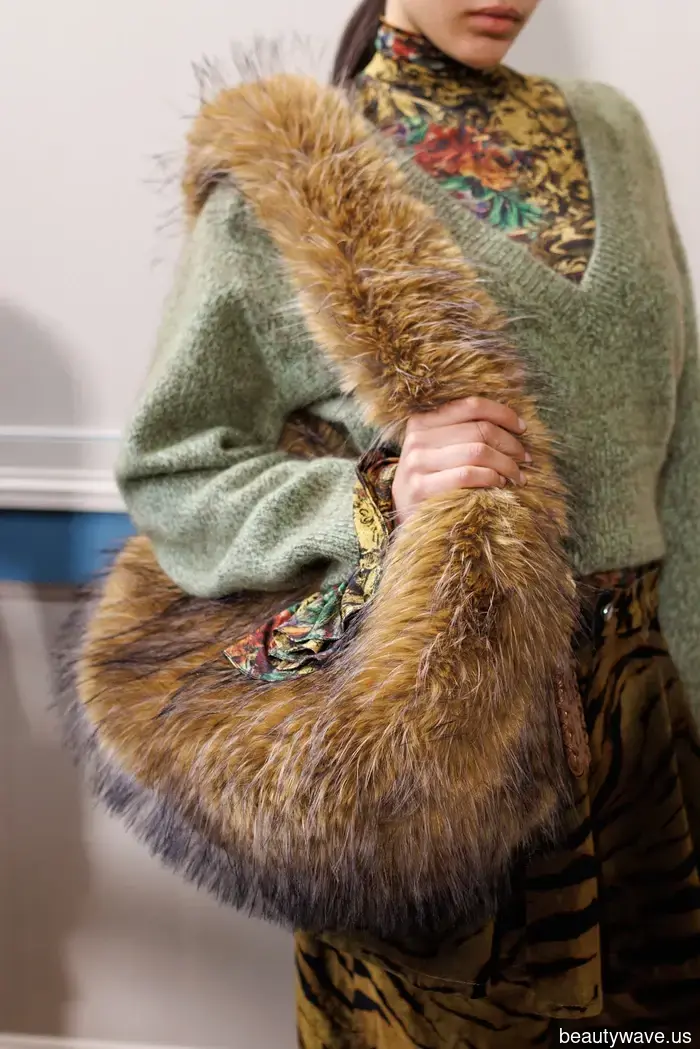 Bags of Envy—7 High-End Bag Trends That Will Adorn the Shoulders of Every Fashionable Individual This Autumn