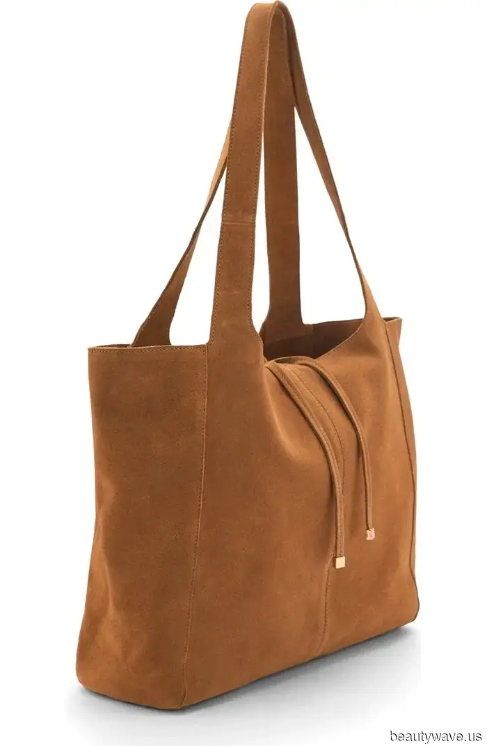 You’re definitely a fashionista if you opt for this classic bag color rather than black.