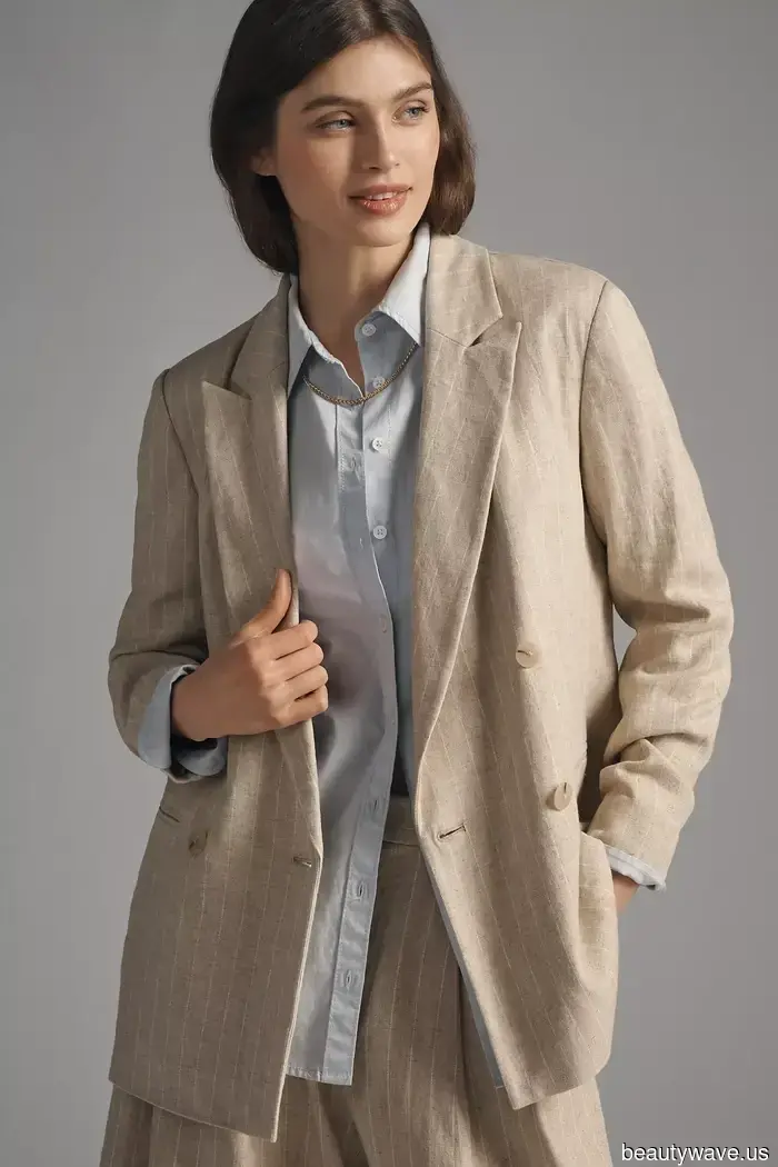 Not Trousers, Not Jeans: This Is the Fashionable Approach to Wearing a Blazer in Spring 2026