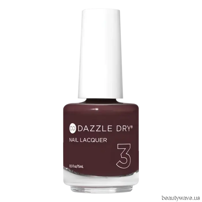 Moody, Sweet, and Luxurious-Looking—Rum Raisin Nails Are Set to Be Popular This Fall