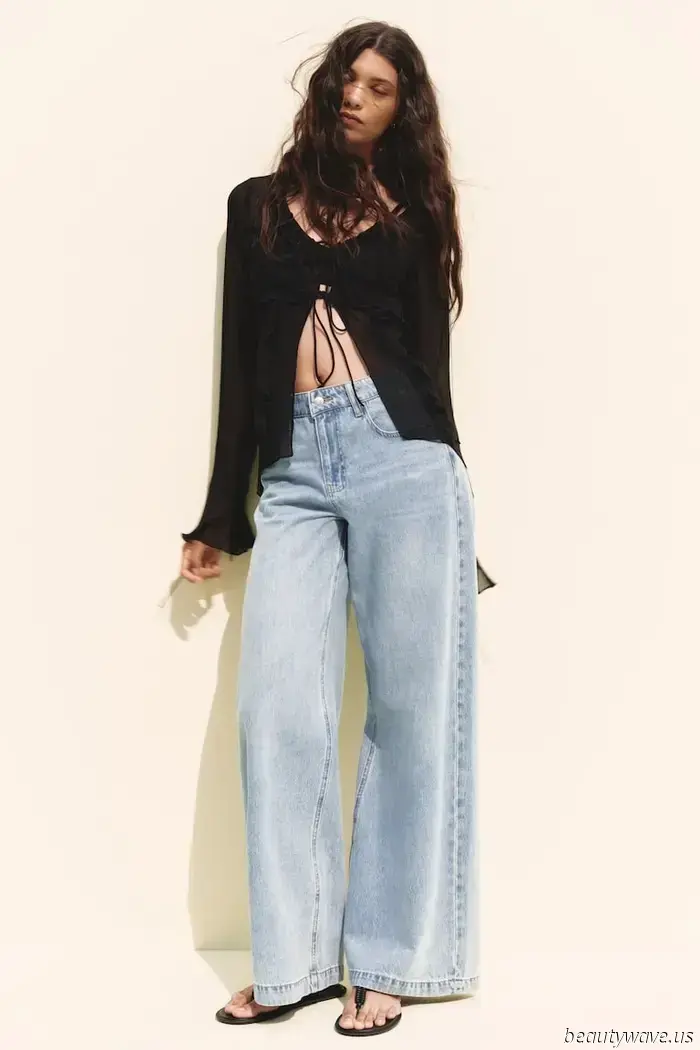 Der Trend zu hübschen Tops, den alle in der Mode nutzen, um ihre Jeans aufzuwerten.