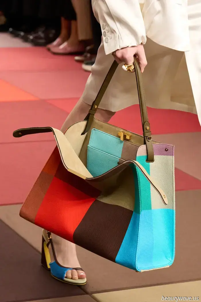 Fendi präsentierte eine psychedelische Kollektion, die sich wie eine Zukunft und wie ein ewiger Sommer anfühlte.