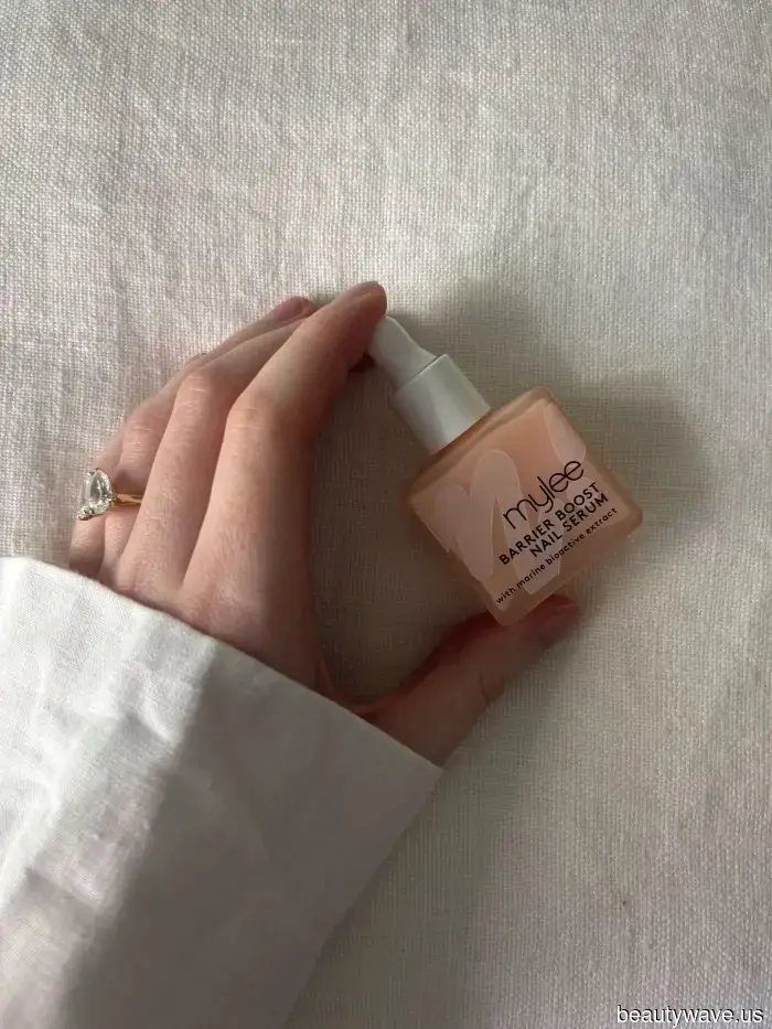 No es esmalte de uñas, no es aceite para cutículas: este producto ha salvado mis uñas dañadas.