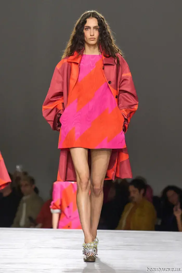 Le sneaker It della primavera 2026 hanno appena debuttato a Parigi da Dries Van Noten