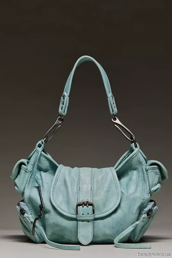 Even Minimalists Are Reevaluating Neutral Colors for Accessories in This Unexpected Color Trend.