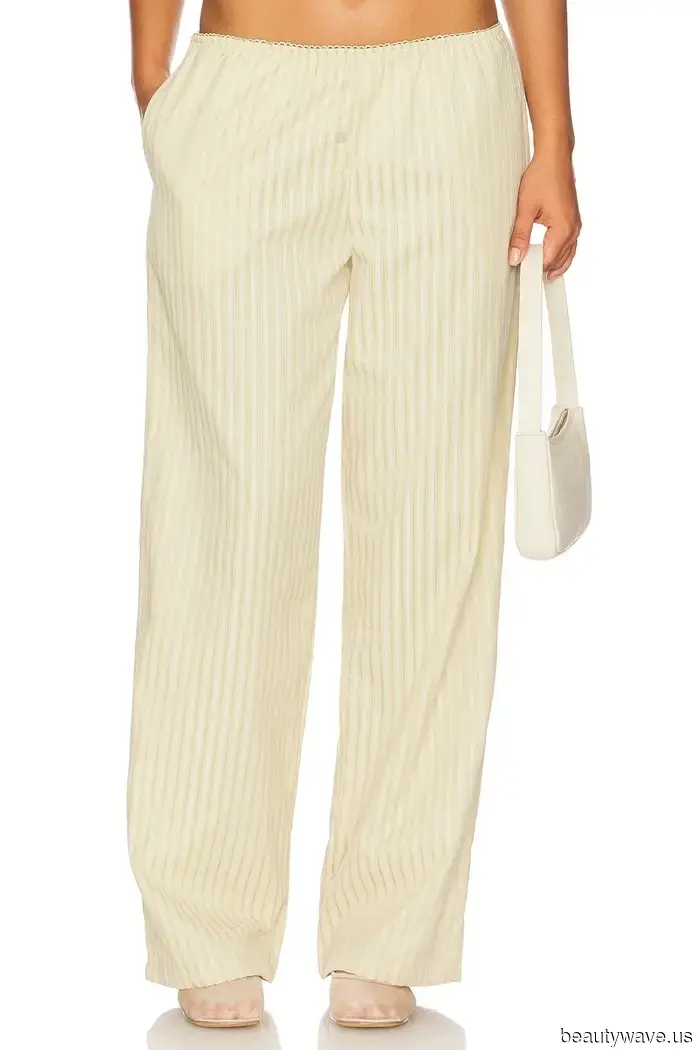 De repente, cada chica It está usando esta tendencia de pantalones pulidos en el aeropuerto en lugar de pantalones de chándal.