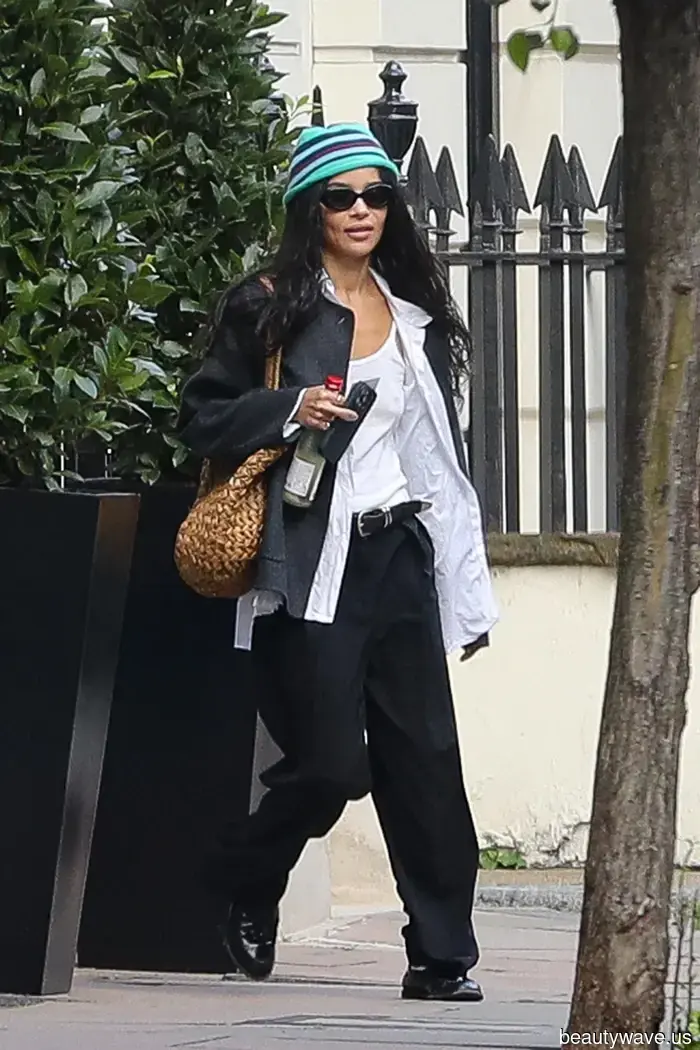 Fact: This French Girl Bag trend instantly makes black trousers and loafers look ready for summer.