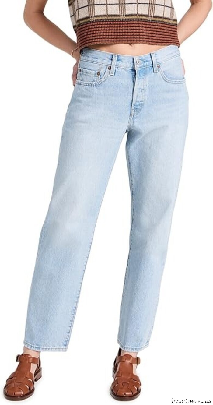 Nur damit du es weißt, *dies* ist der Denim-Trend, den New Yorker mit Loafers tragen (Entschuldigung, enge Jeans)