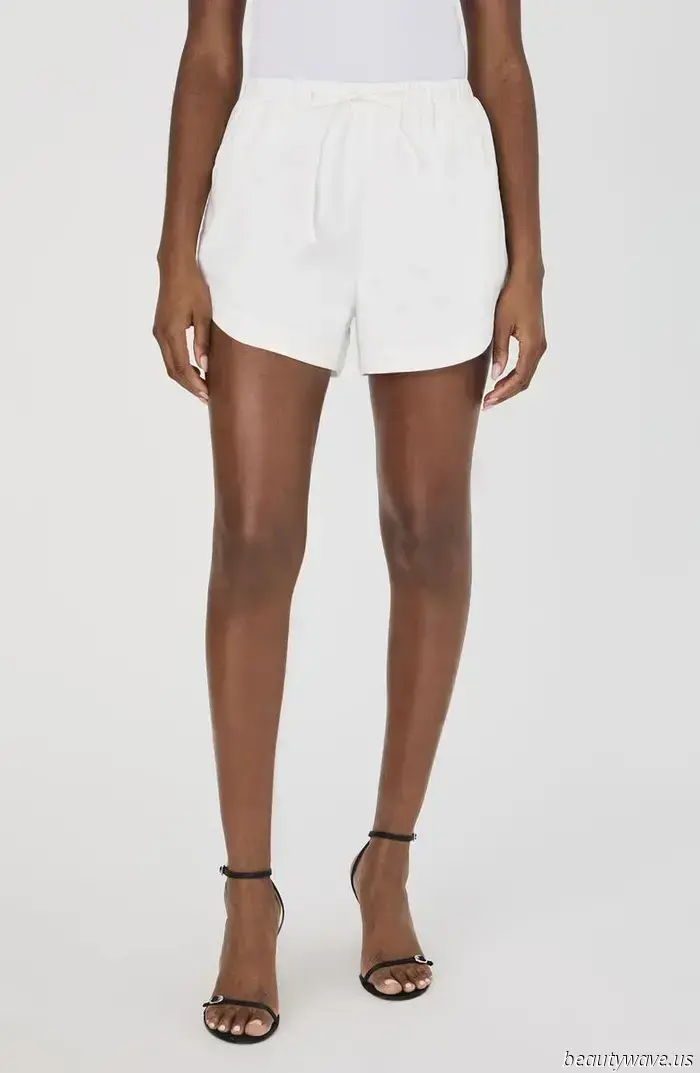 The Surprisingly Chic Short Shorts We Recently Discovered in Cannes.