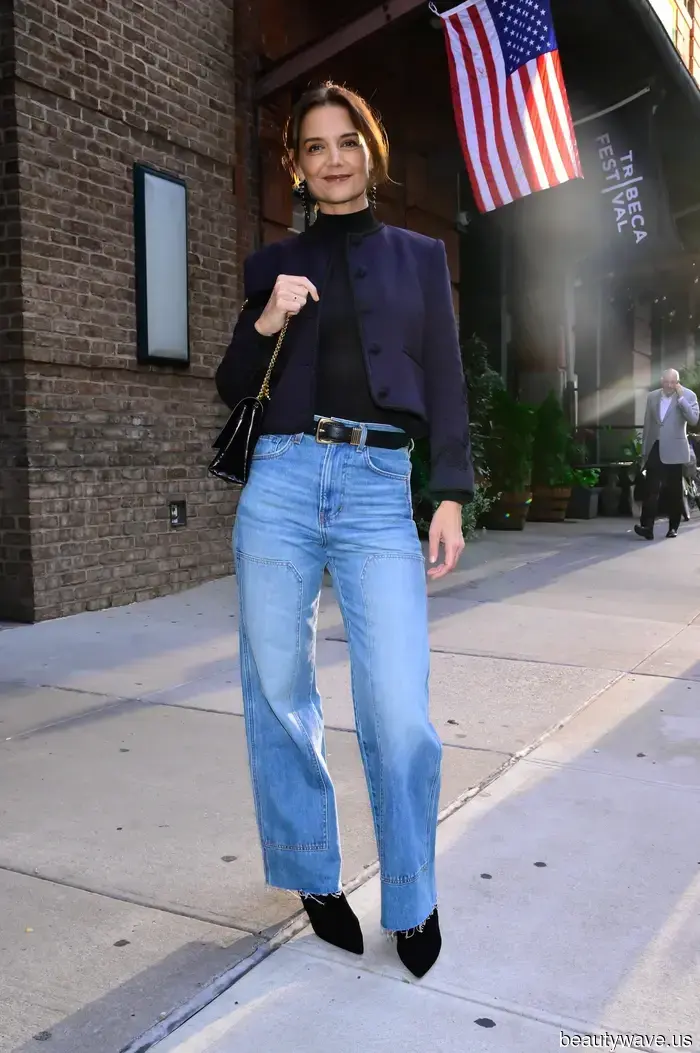 Hacer que los jeans básicos se vean elegantes es fácil&mdash;solo añade la tendencia de botas que parece más cara de este otoño.