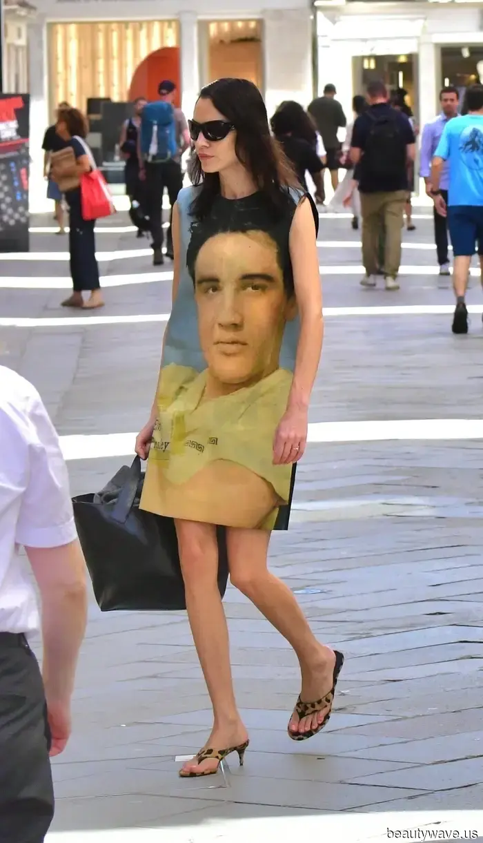 Scusa le mie classiche scarpe nere, ma questa tendenza delle scarpe stampate sta definendo l'autunno 2025.