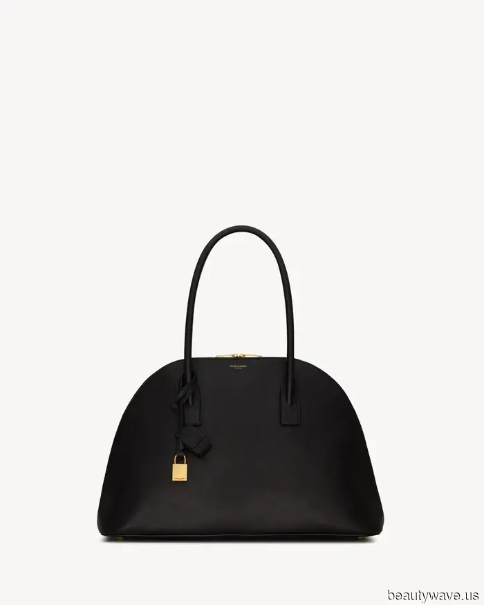 So che hai un gusto classico se stai portando questa borsa senza tempo.