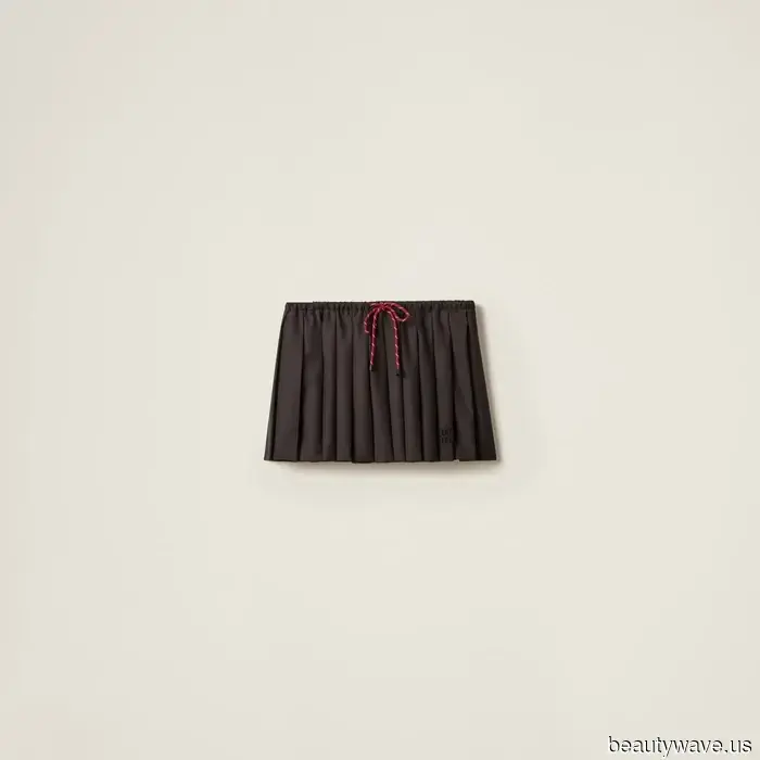 Instagram Has Weighed In: 8 Ways to Style Autumn's Most Luxe-Looking Colour Trend