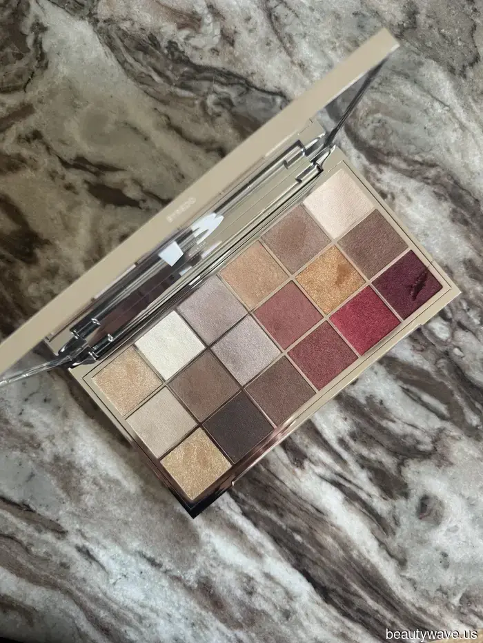 From Natural Looks to Bold Smoky Eyes, These Eyeshadow Palettes Merit a Place in Your Makeup Bag.
