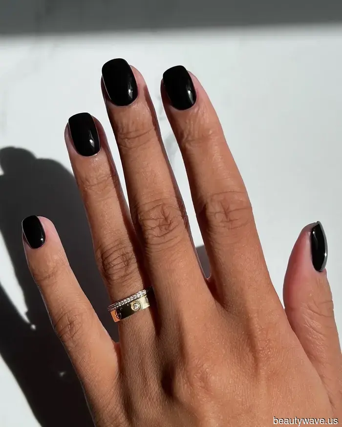 Un destacado manicurista me acaba de decir que estas 6 tendencias de uñas siempre estarán de moda.