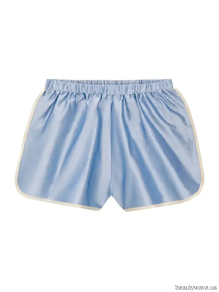 Seen in NYC—the Shorts Trend that It Girls are pairing with T-Shirts.