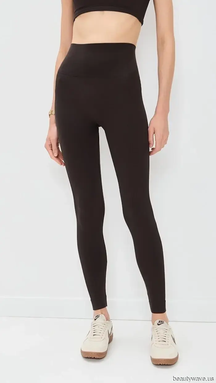 It's Official: The Flat-Shoe Trend to Pair with the Most Popular Legging Color of Fall 2025.