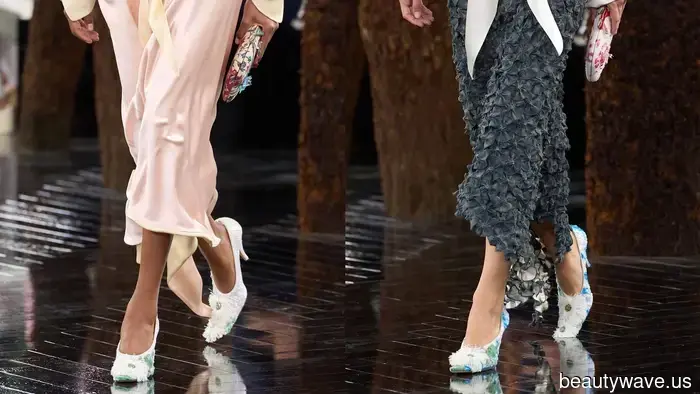 Olvídate de las sandalias de cuentas&mdash;Este otoño, las mujeres elegantes en París, Milán y Nueva York están optando por esta alternativa elevada.