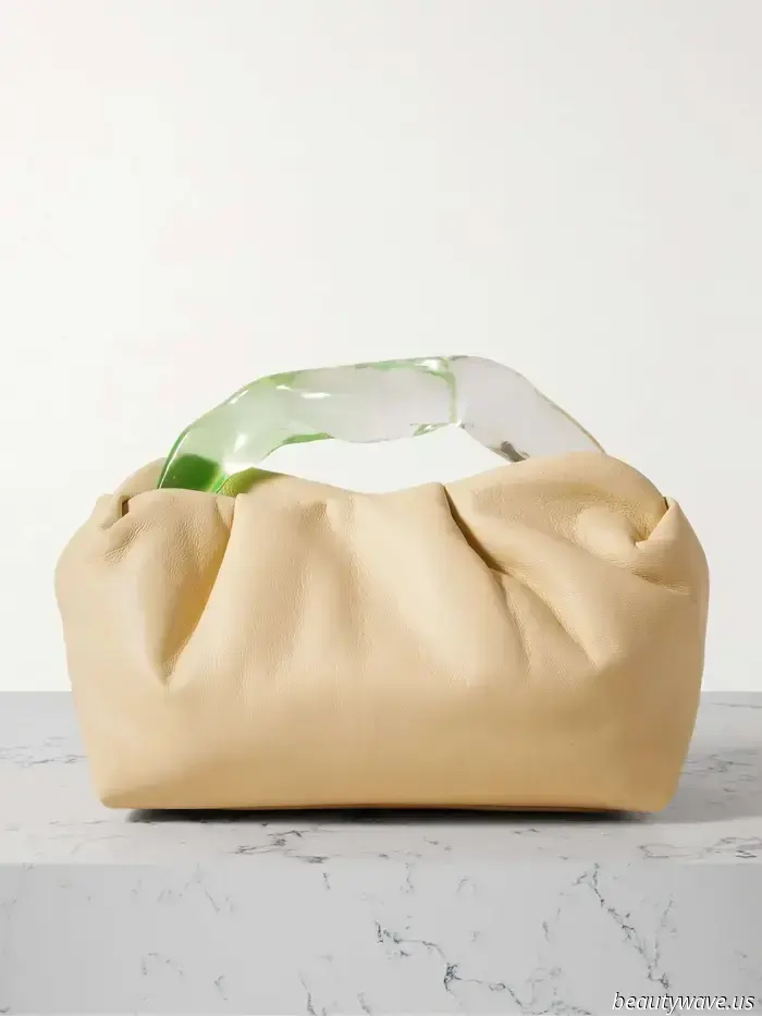 The Top 5 Handbag Trends This Summer Are Unexpectedly Classic