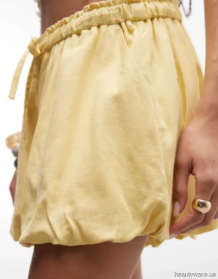 Instead of Linen, Trendy Individuals Are Supporting These Cult Favorites to Stay Stylish in Summer 2026.