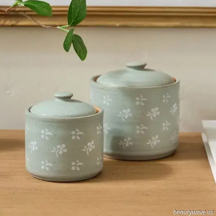 This popular decorating style is the look you’ll want to emulate all spring and summer.