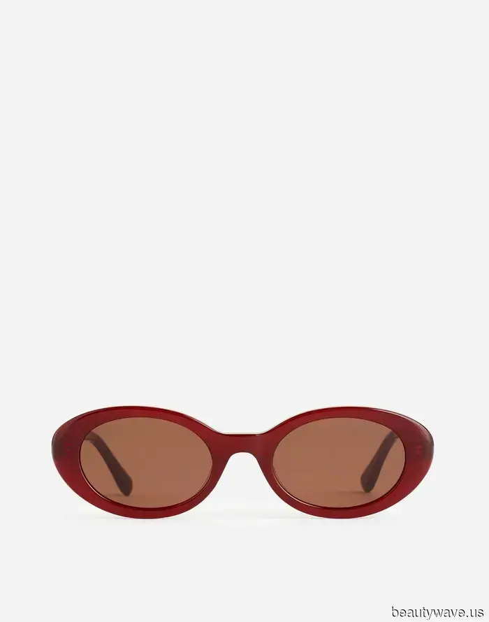 Updating my fall wardrobe is my main focus—36 shoes and accessories I'm thinking of including in my collection.