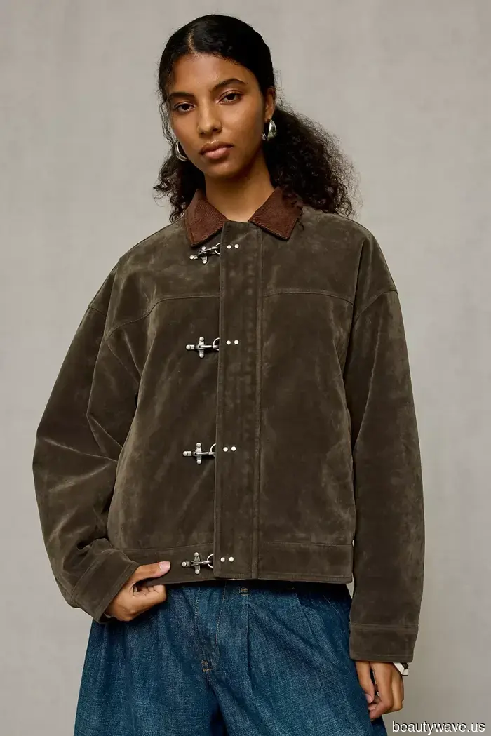Si quieres lucir elegante y sofisticada este otoño, usa jeans con esto y esto.
