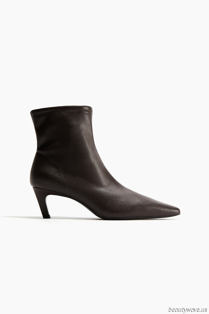 Vergiss, was du gehört hast — Stiefeletten sind nach wie vor angesagt, und dieses teuer aussehende (aber nur $50) Paar ist der Beweis.
