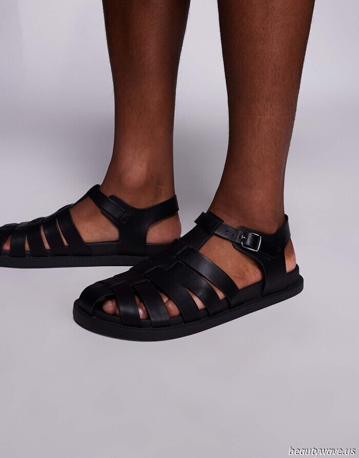 Simple or Not, Here Are the Black Sandal Styles I’ll Be Wearing Frequently This Season
