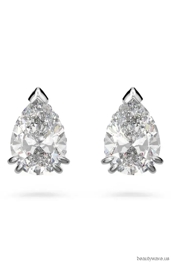 Все мои друзья с классным стилем делают этот тренд прокола ушей, который никогда не выйдет из моды.