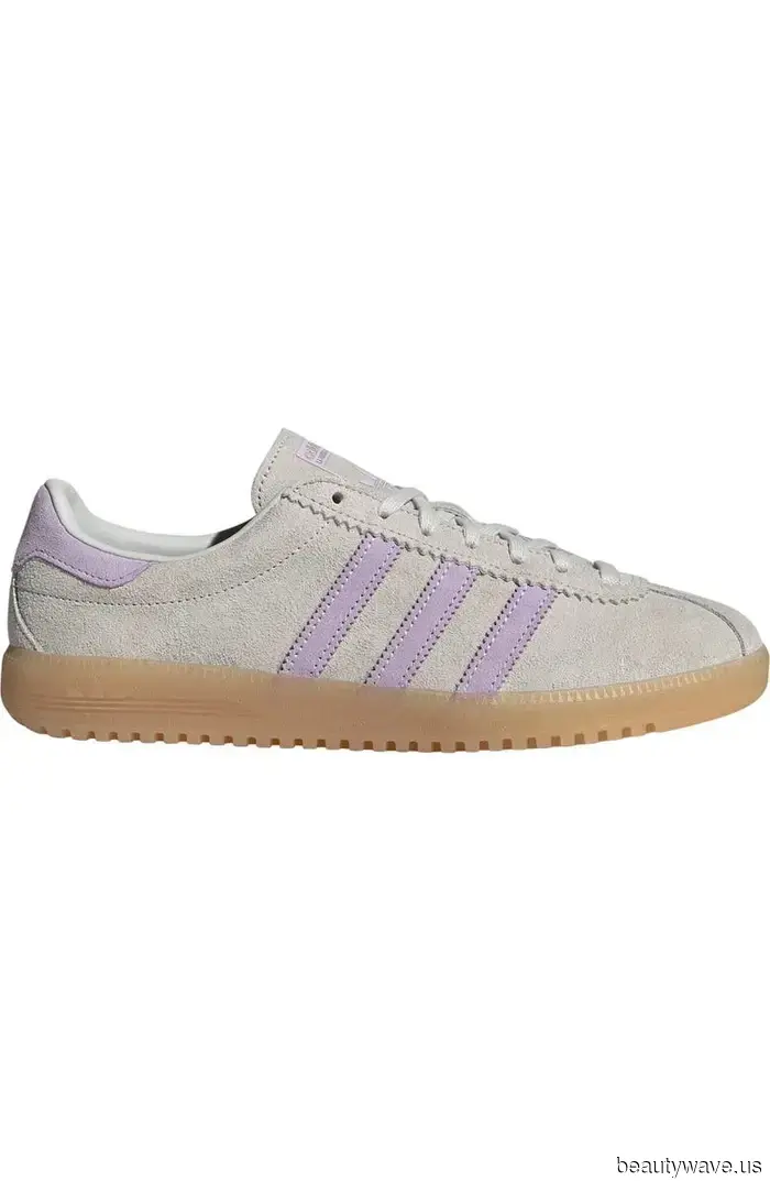 11 Nordstrom Sneakers on Sale That Fashion Enthusiasts Are Pairing with Jeans This Fall