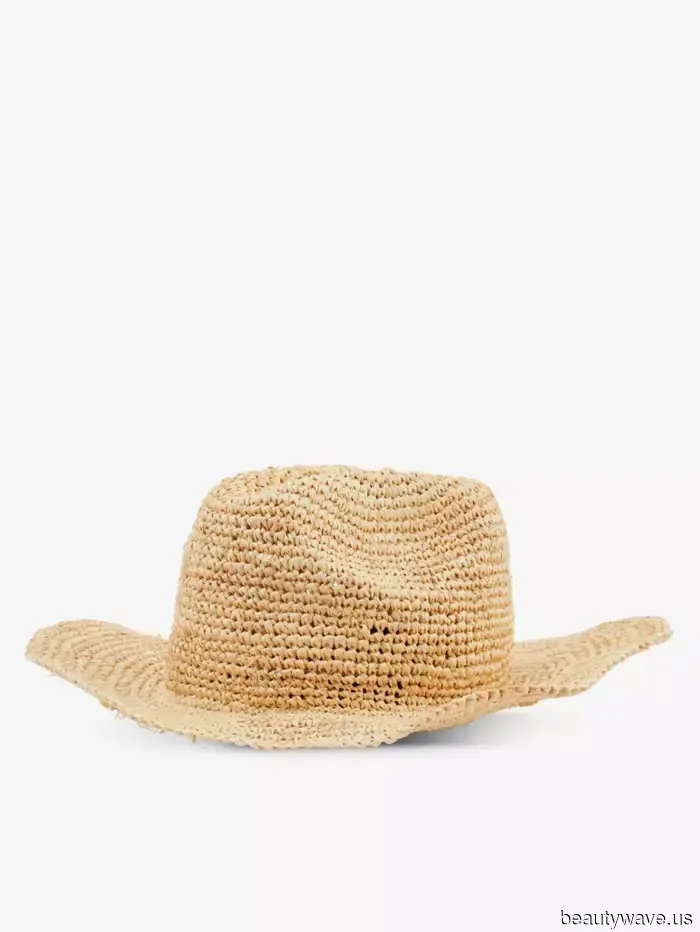 Stylish Travelers Are Frequenting This Spanish Island—Here Are 6 Outfits They Always Bring Along.