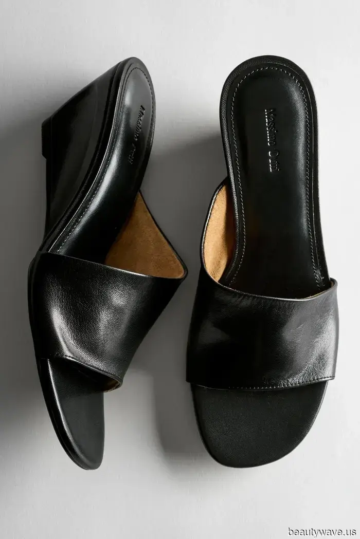 The Most Stylish Over-50s Confirm: Midi Skirts Pair Perfectly With These Two Summer Shoe Trends.