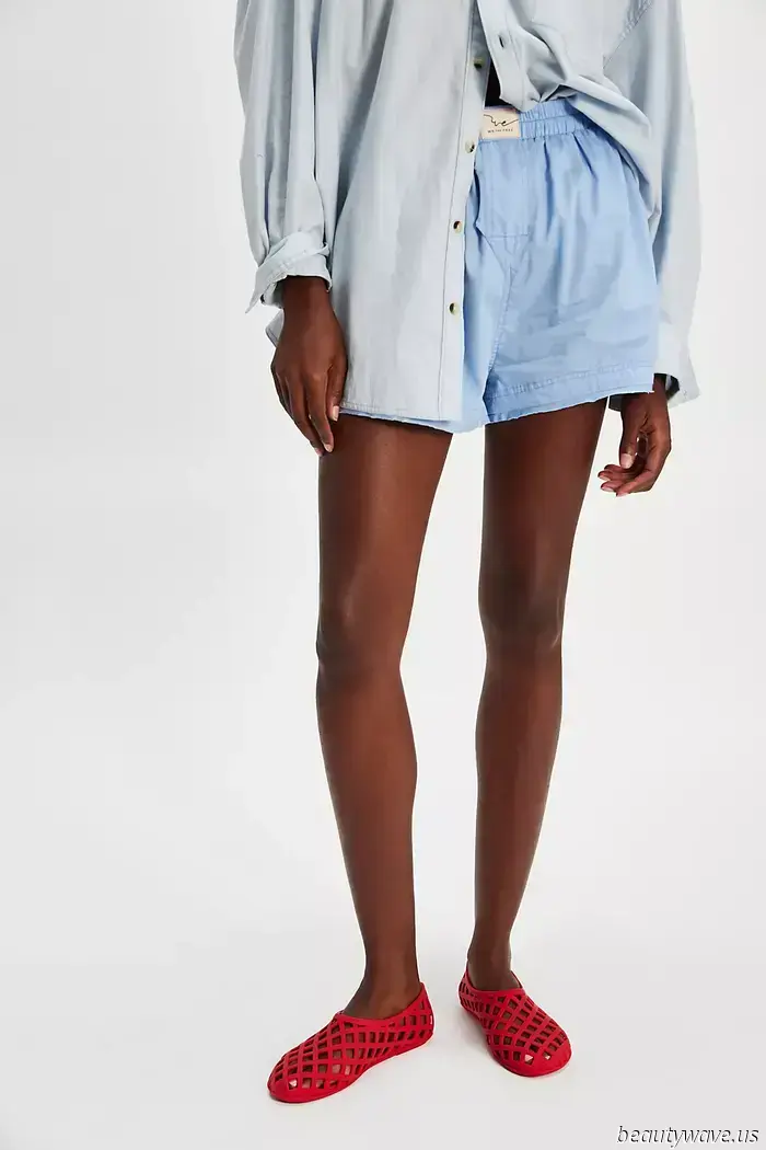 Black sandals will always remain in style, but this trending color is officially set to make waves in 2025.