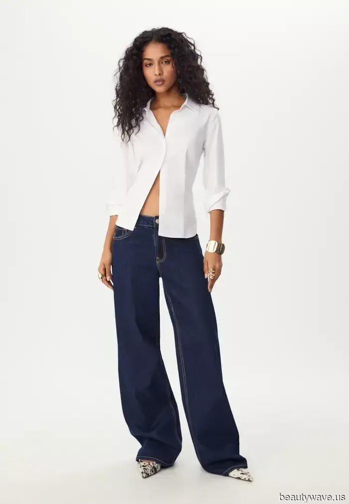 Seen in London: This Jeans and Boots Pairing Is Essential for Easy Winter Attire.